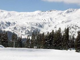 The Belleville Valley resorts of Les Menuires and St Martin de Belleville are offering special package deals in early December 
