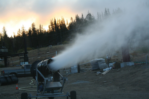 Boreal begins making snow Oct. 10, 2008.