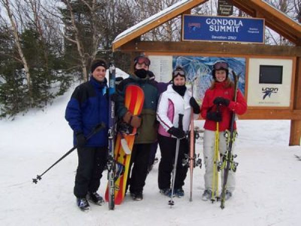 Friends at Loon's gondola summit.