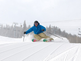 Snow King offers a lodging package with free skiing. 