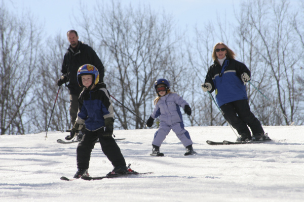 A family takes a run together at Shawnee Mountain.
