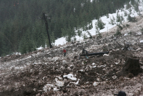 Slide destroys lift at Snoqualmie East (Hyak)