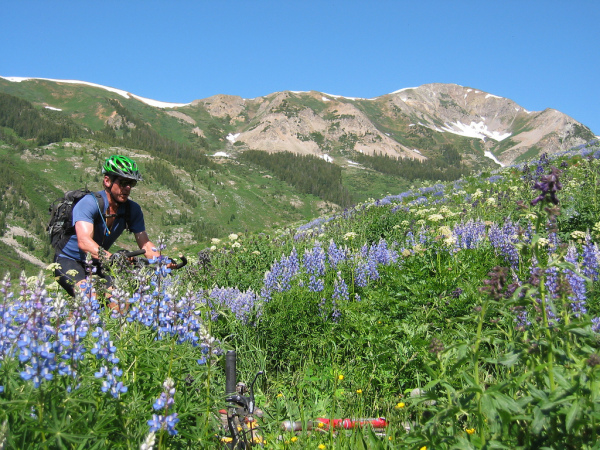 Enjoy the adventure of the Colorado mountains at Crested Butte Mountain Resort.