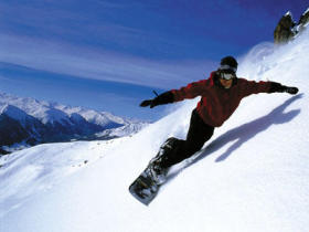 Snowboarding in Villars