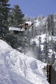 Get dual mountain season passes for Snow Summit and Bear Mountain. 
