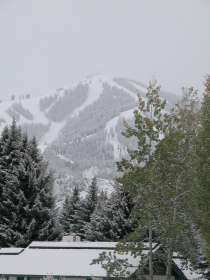 An early October snowstorm dropped 18 inches at Sun Valley.