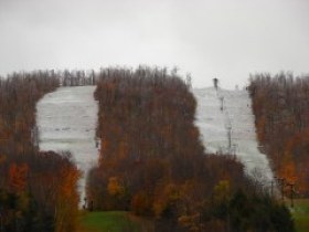 Windham Mountain - two slopes with snow