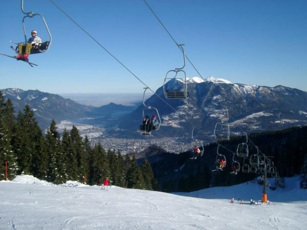 Kreuzalm lift, looking north over Partenkirchen