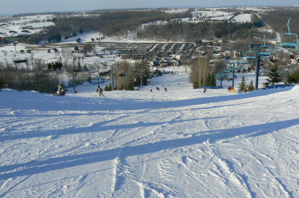 This is from the top of the double diamonds slopes of Alpine Valley looking down the ski resort lounge and the parking lot.