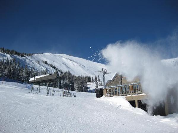 Half way up the mountain, Looking at peak 8.  We never did make it up the highest lift. 