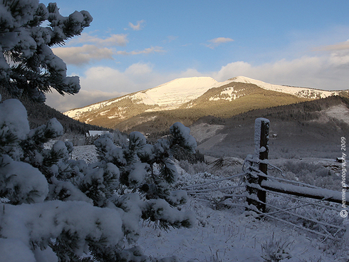 Sun & Powder on Mt. Emmons’ Red Lady Bowl     : : : : : : : :   

Mmmmm . . . that snow looks good enough to ski!  Makes me want to jump into the A/T gear and get some powder . . . how about you?  A few more feet of snow and we’re there! 
     : : : : : : : :   
One more . . .
