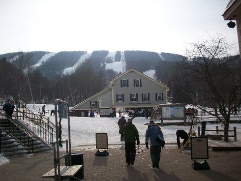 Headed to the slopes on an absolutely perfect day for skiing and riding!